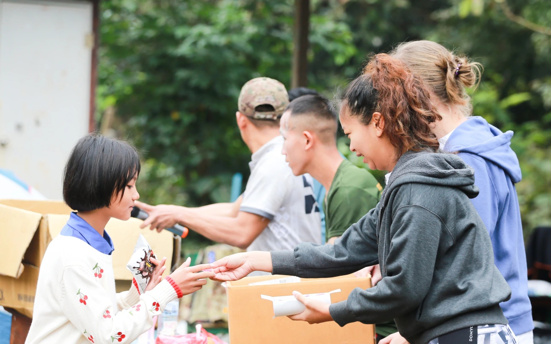 Kfam Skyvector - 4K Mountain Backgrounds for Desktop