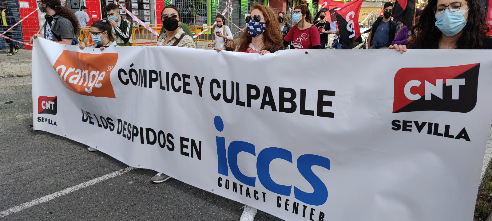 Manifestación contra el ERE de ICCS y Orange
