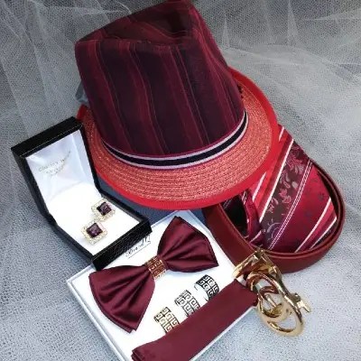 Hats and accessories at Sew 'N Go Store , Deerbrook Mall, Humble TX