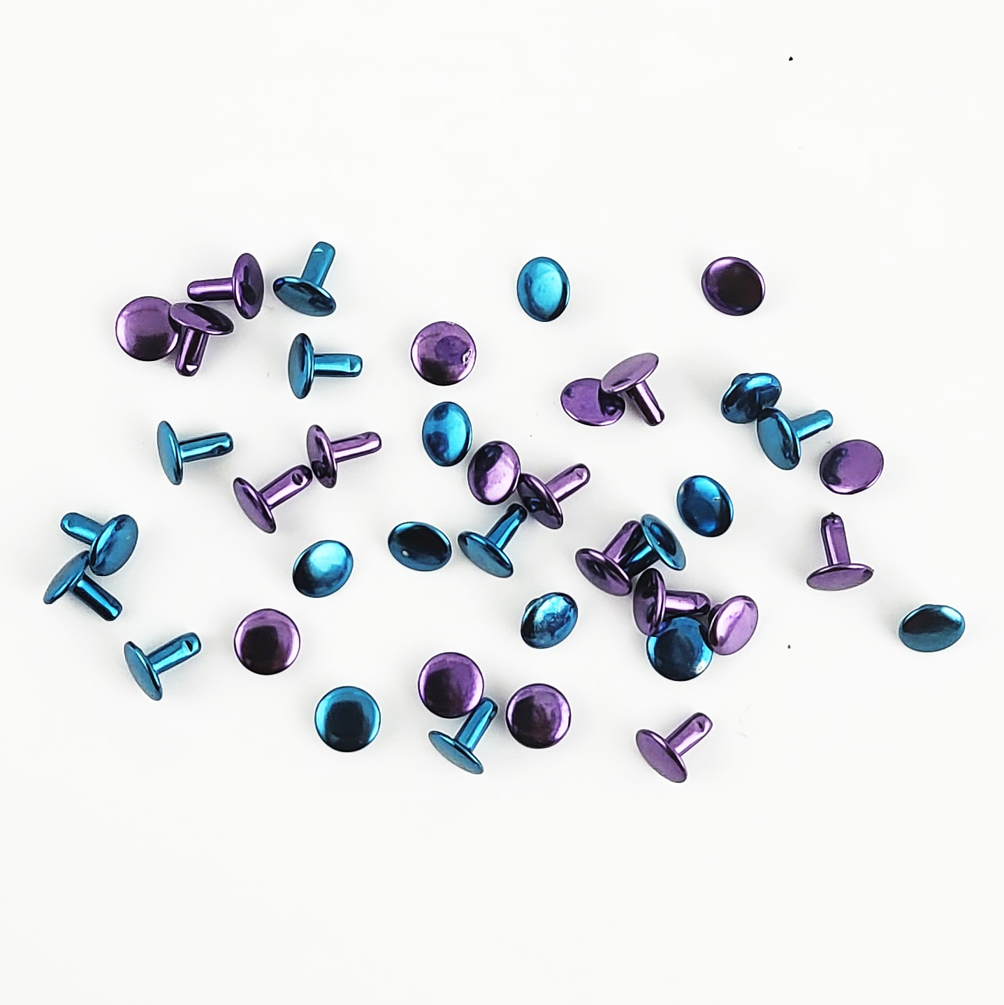 9 x 9 Rivets