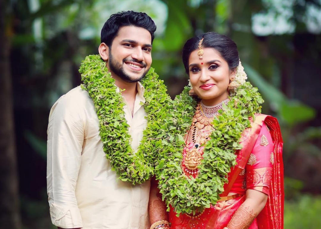 pix Marriage Varmala Design Images varmala design ideas for indian weddings
