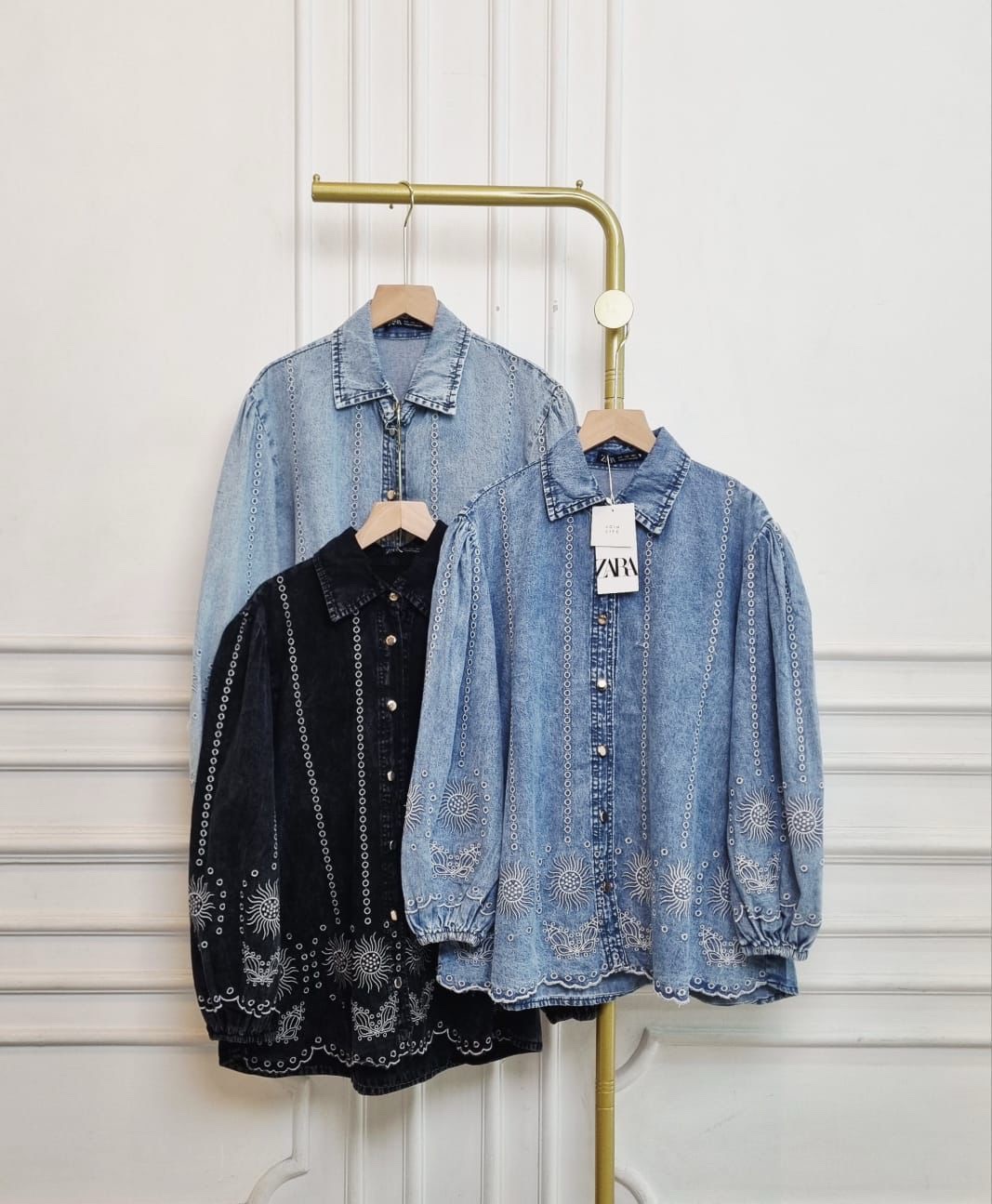 DENIM EMBROIDERED SHIRT