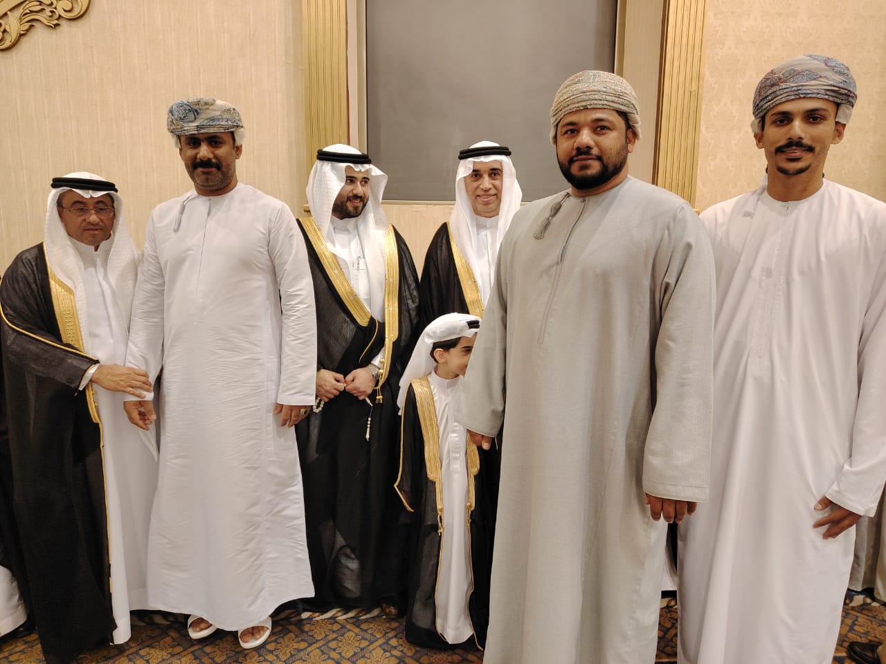 افراح بوخمسين يحتفلان بزواج باسل في قاعة الاحساء