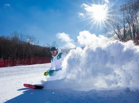 بن جلوي يشهد حفل الاستقبال الرسمي لدورة الألعاب الاسيوية الشتوية "هاربن2025"