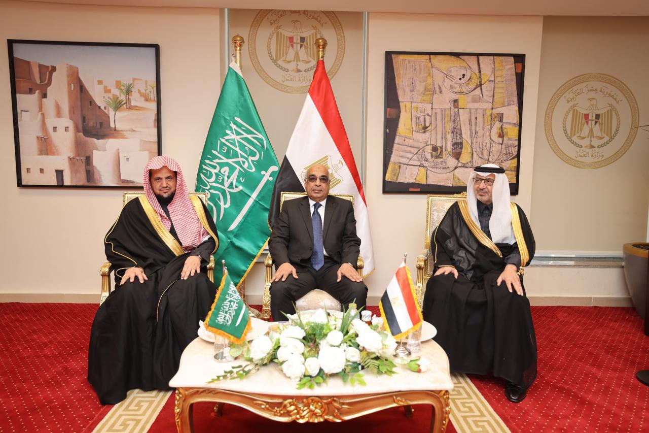 معالي النائب العام يلتقي بمعالي النائب العام المصري