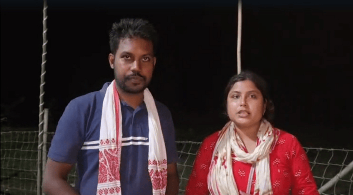 বন্যায় বিপর্যস্ত মানুষের মুখে হাসি ফেরাতে অনন্য উদ্যোগ, আসামে ত্রাণ নিয়ে পৌঁছলেন শিলিগুড়ির শক্তি ও গীতিকা পাল