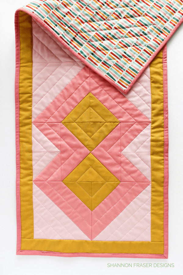 Figure Eight Table Runner | Pattern from Modern Quilts Block by Block book by Emily Dennis | Shannon Fraser Designs #diy #homedecor #modernquilting