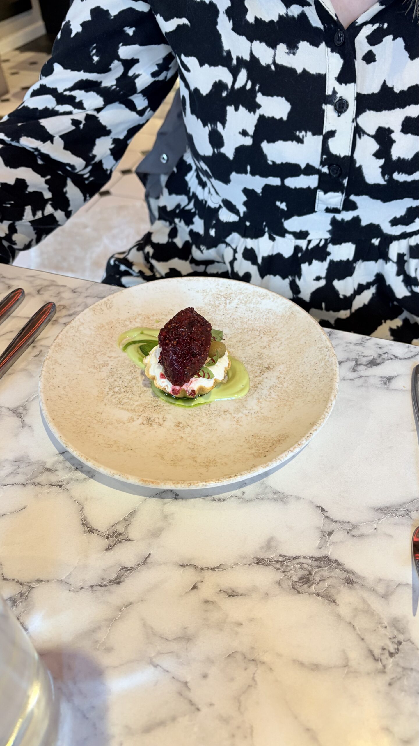 Image from Deacon’s Bank, Chapel-en-le-Frith: Review posted on Shared Suitcase in Restaurants & Hotels