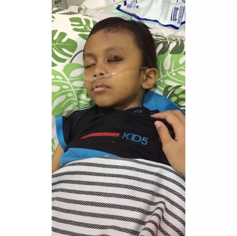 Sharing Happiness | PENGANTAR SUSU BERJUANG BIAYAI ANAK KANKER DARAH