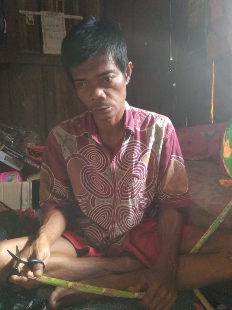 Sharing Happiness | Bantu Pak Edi Yang Tak Bisa Melihat Memiliki Usaha