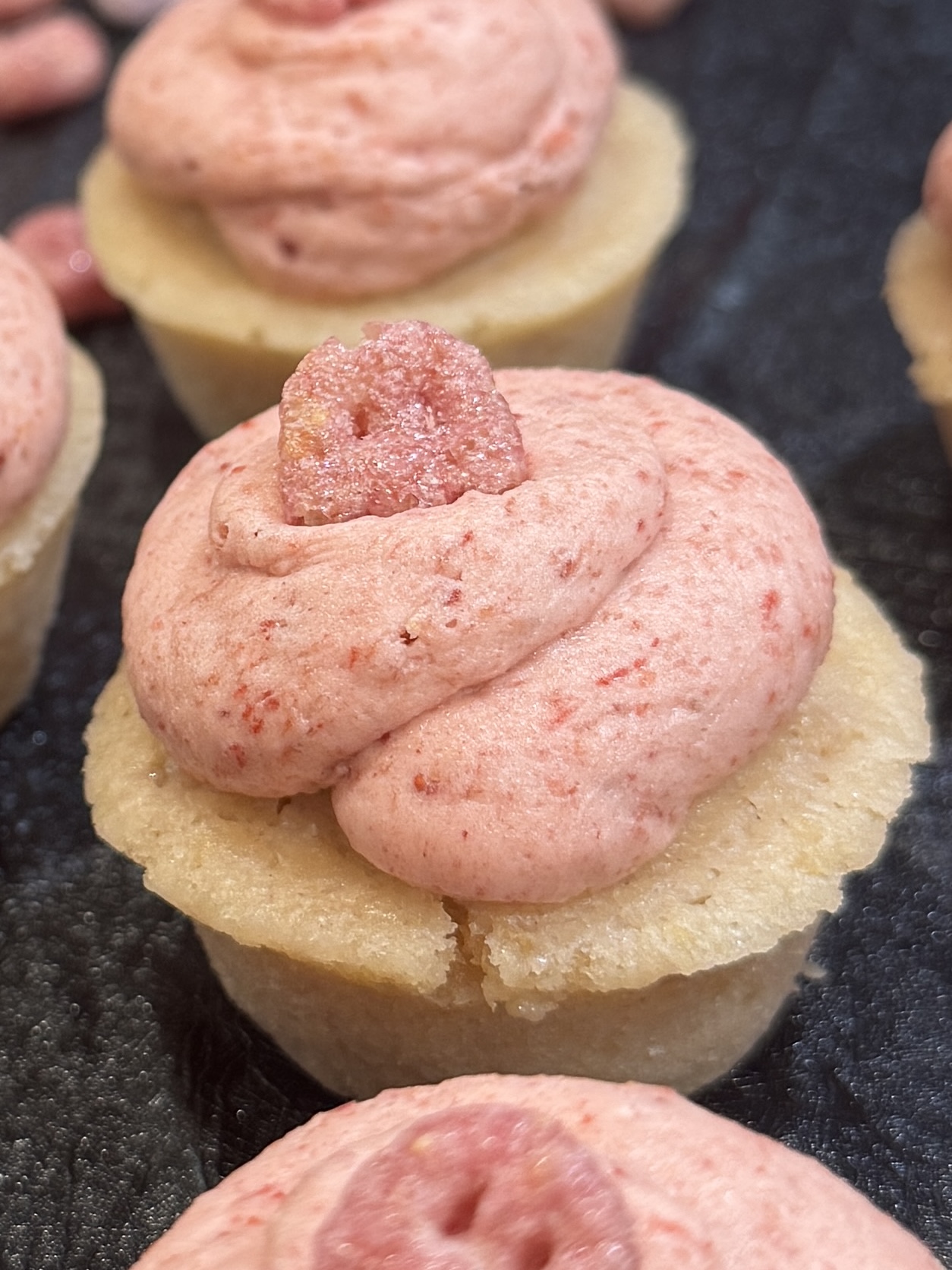 Frankenberry Mini Cupcakes
