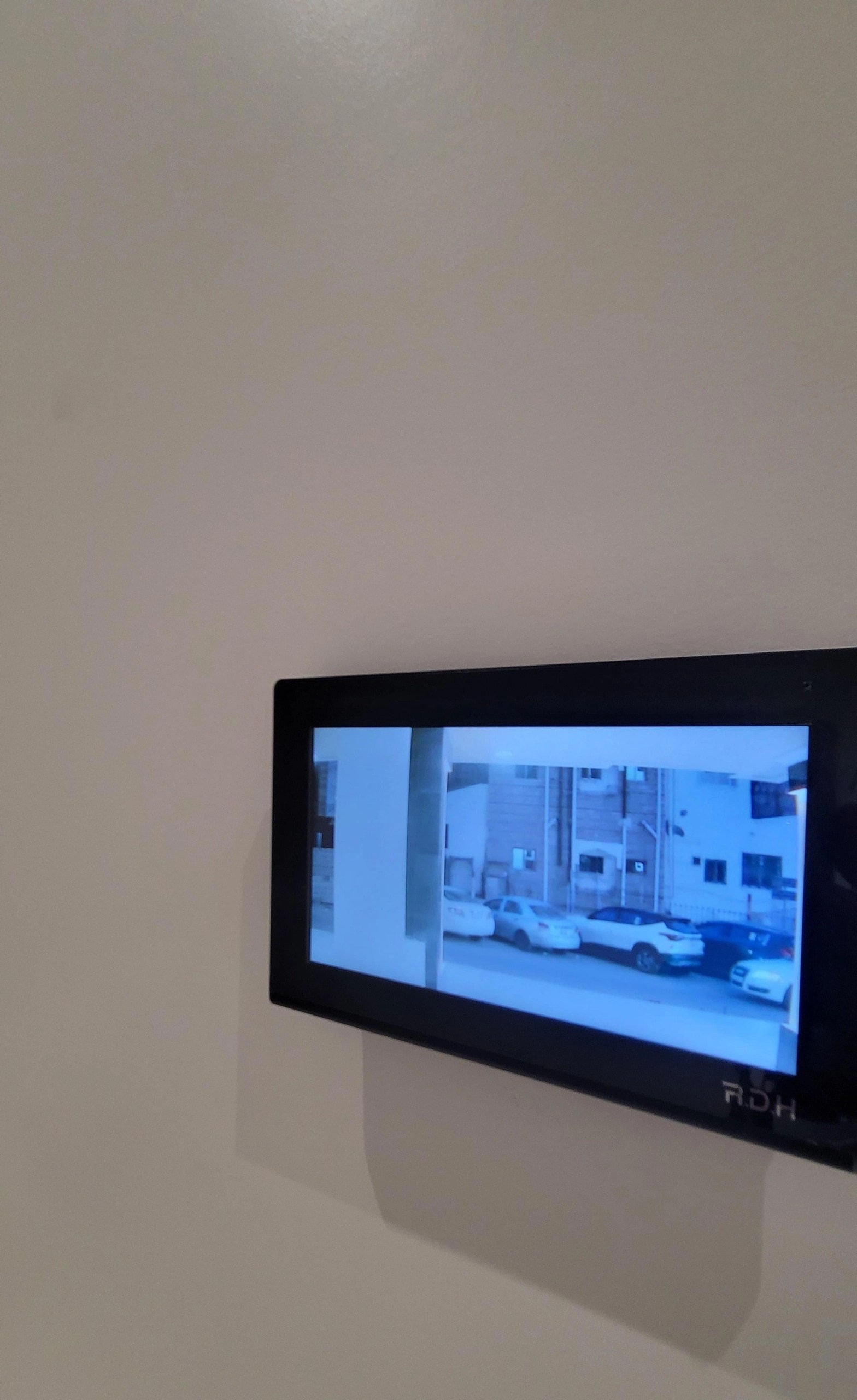 ملحق روف 5 للبيع غرف حي السلامة