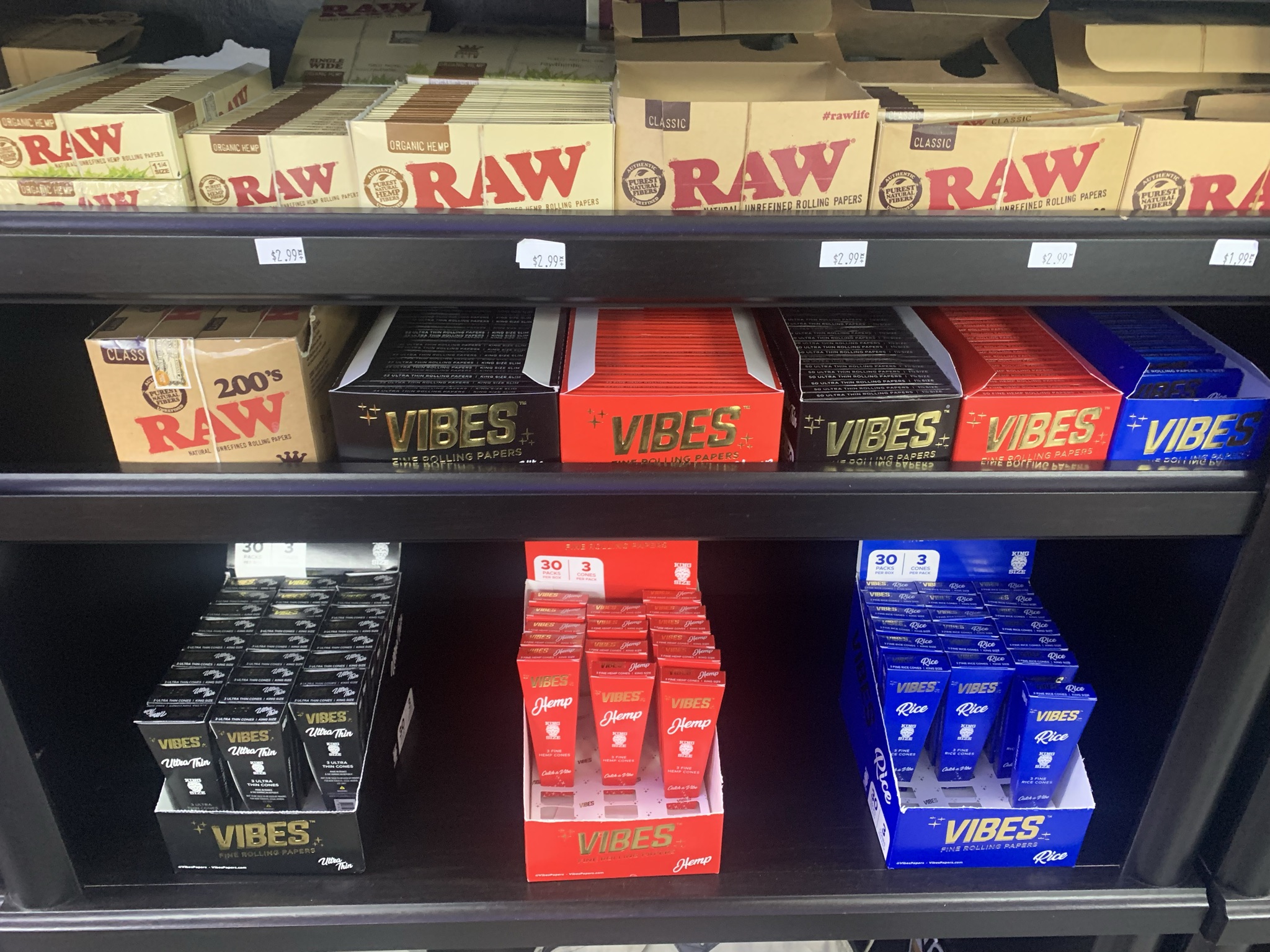 Raw-Zig-Zag-rollling-papers-cones-wraps