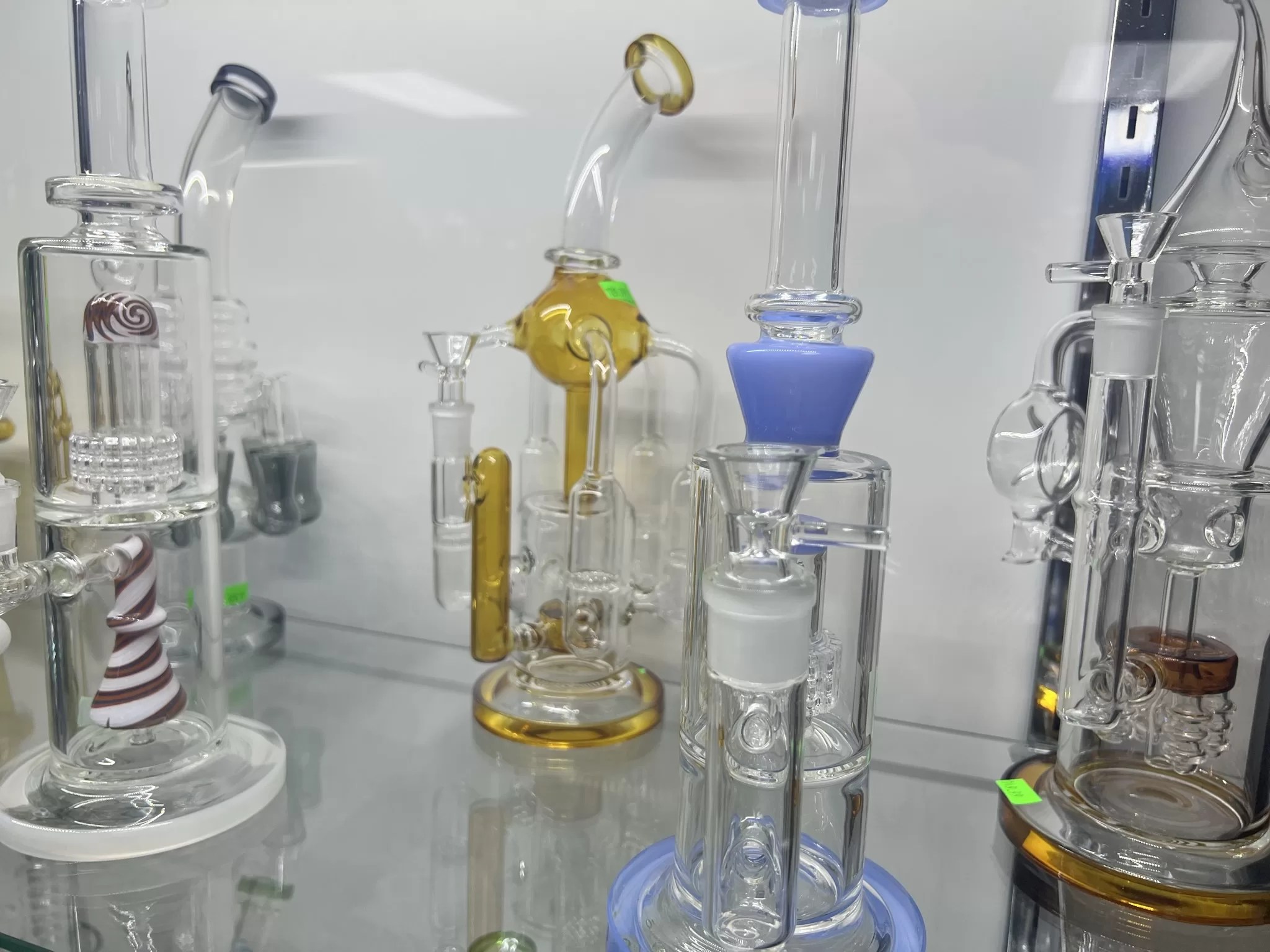 420-glass-pipe-bongs-dab-rigs-gravity-infusers-Overland-Park-Shawnee-KS