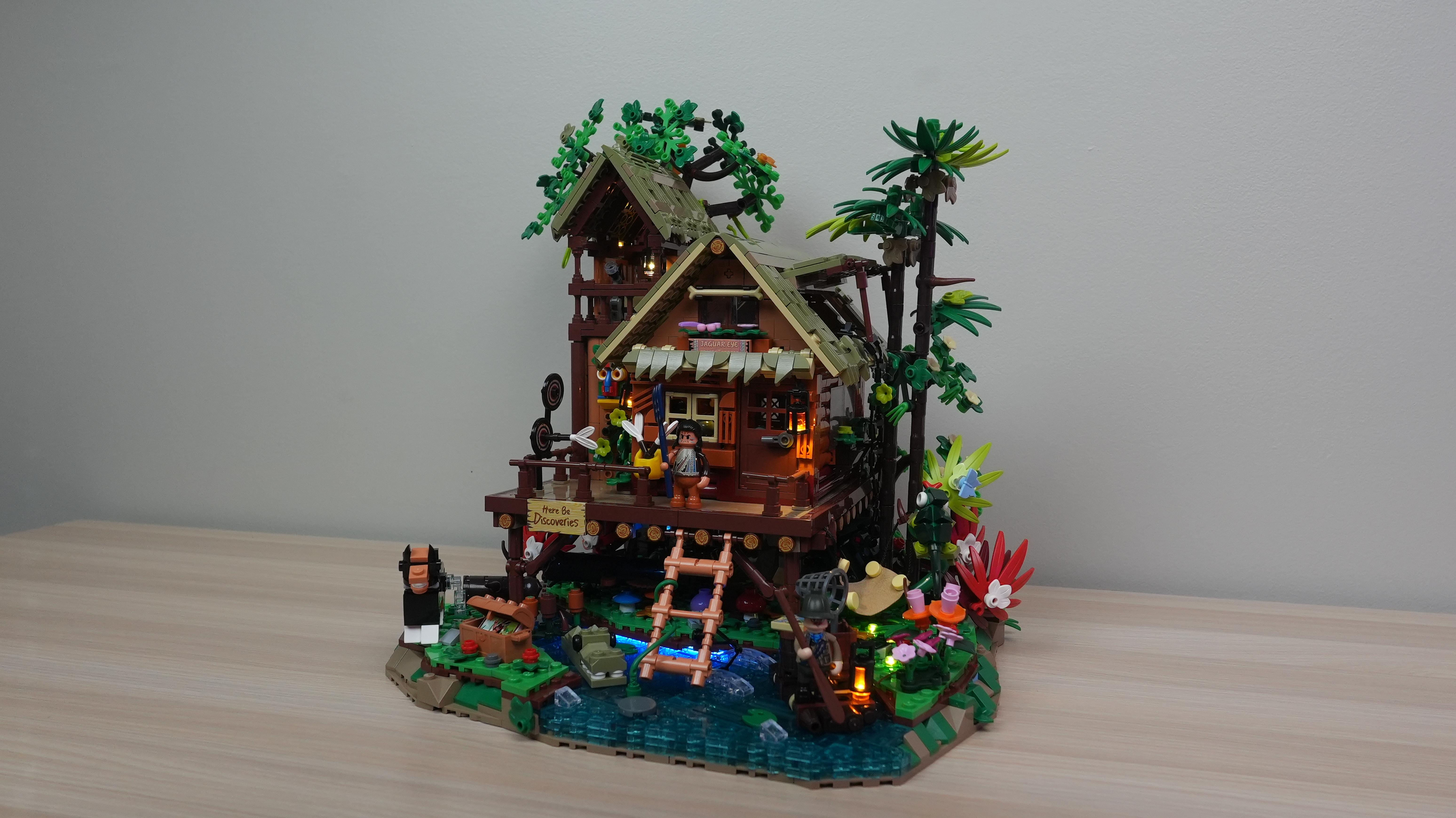 Check Out the Lumibricks Misty Cabin