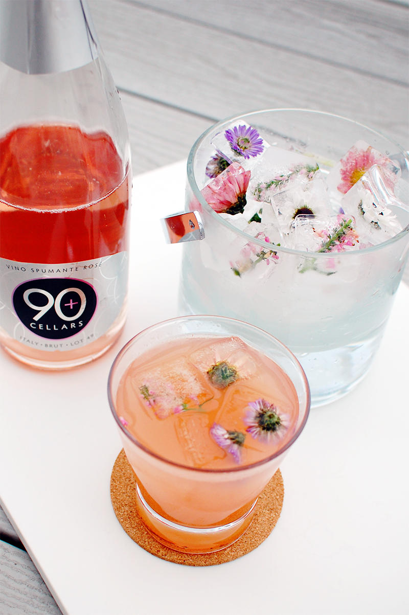 How to Make Floral Ice Cubes & Sparkling RosemaryRosé Cocktail