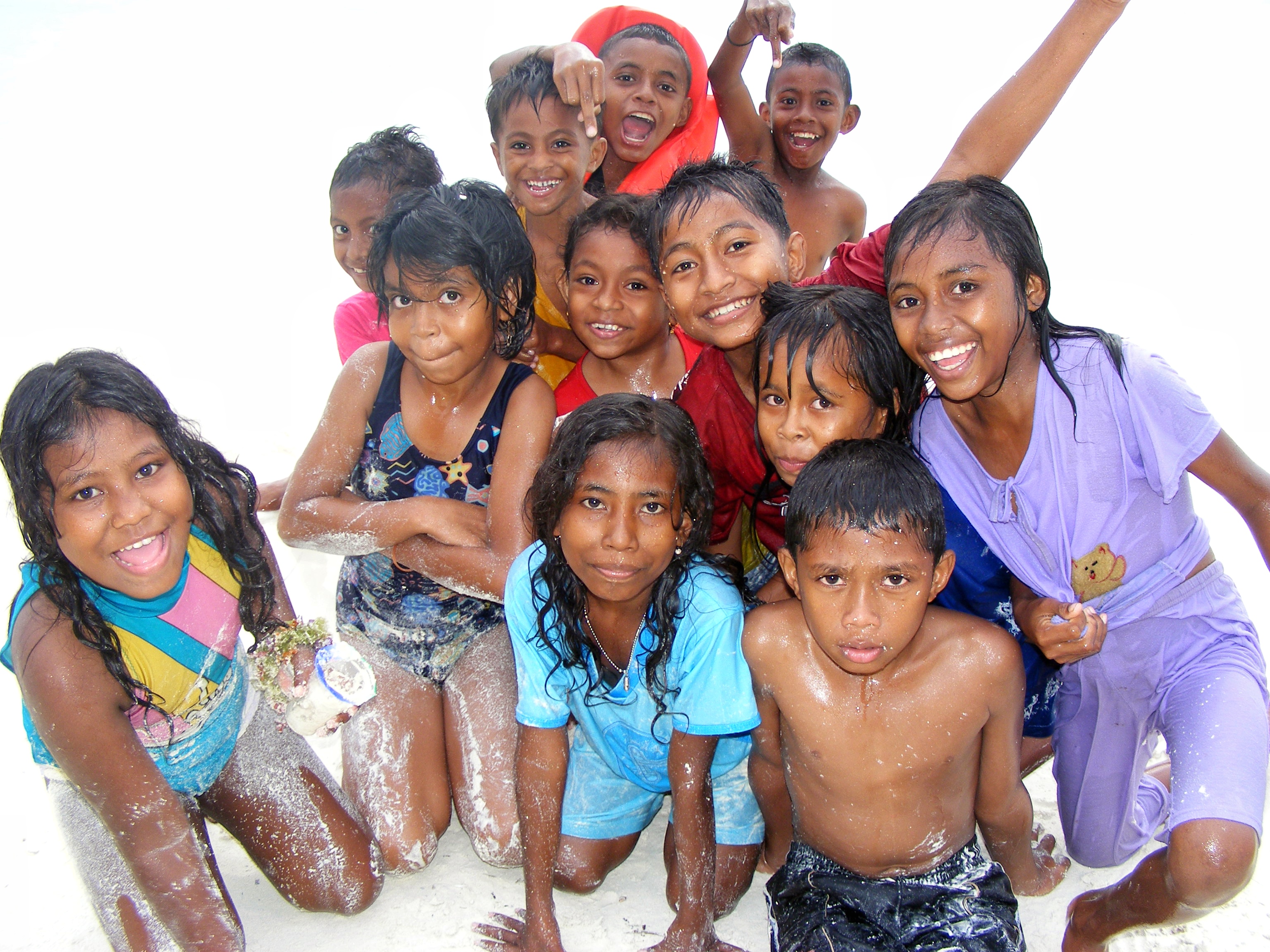 Maluku Kids - Maluku, Kei 2007 #kids #fun #beach #maluku #kei #photo #portret #sheynamaria