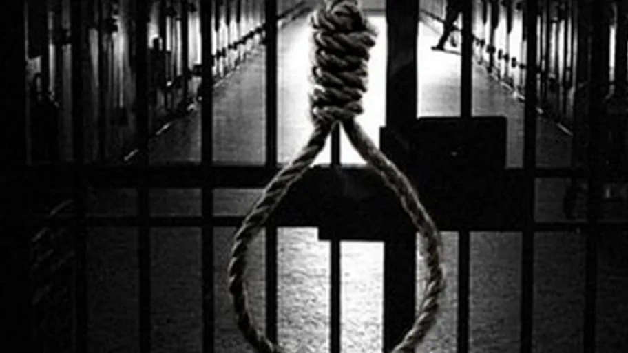 الإعدام لعامل لاتهامه بقتل ربة منزل ونجلها بالعبور