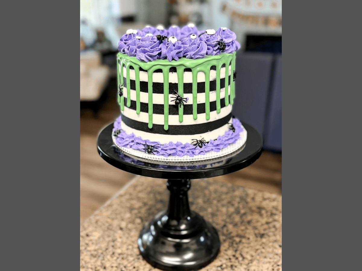 October Cake Decorating Class