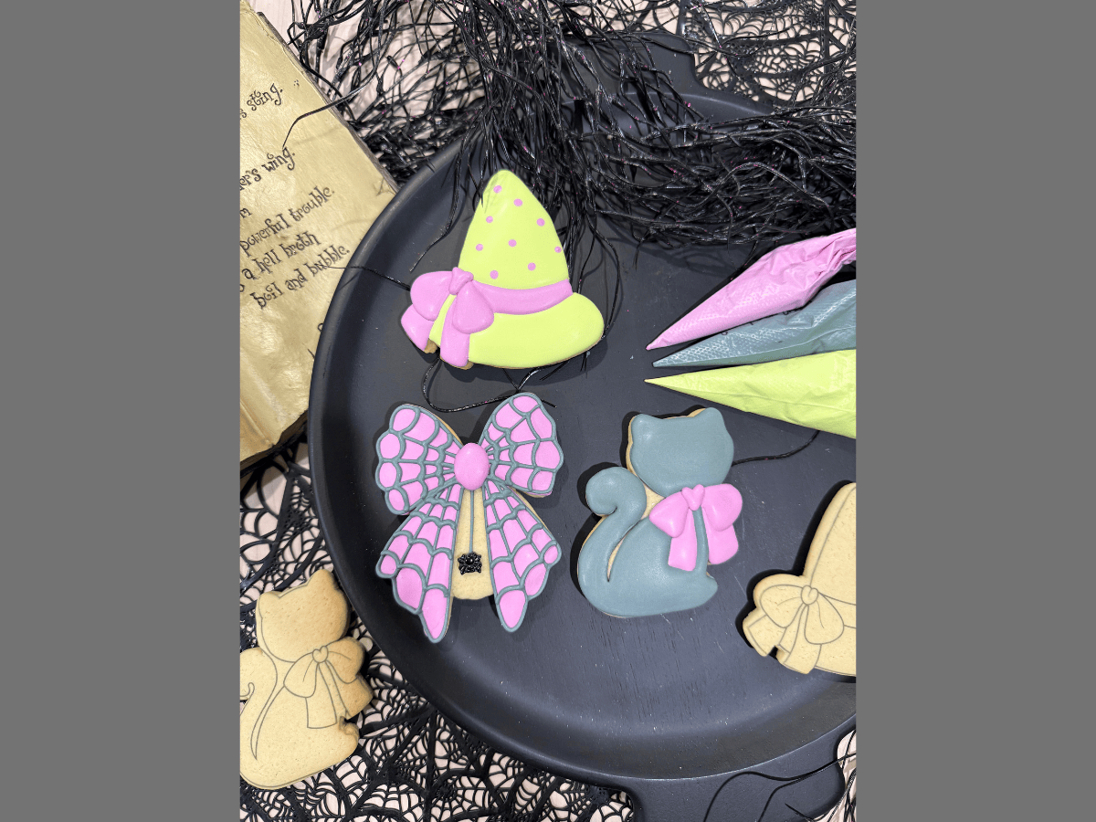Drop-n-Decorate (Fridays in October)