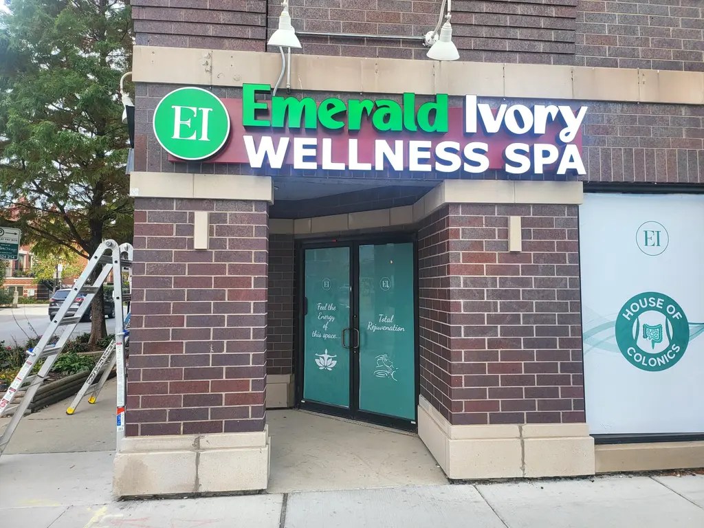 Exterior of Emerald Ivory Wellness Spa in Chicago