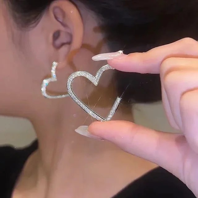 Dazzling Chic Heart Silver Plated Earrings
