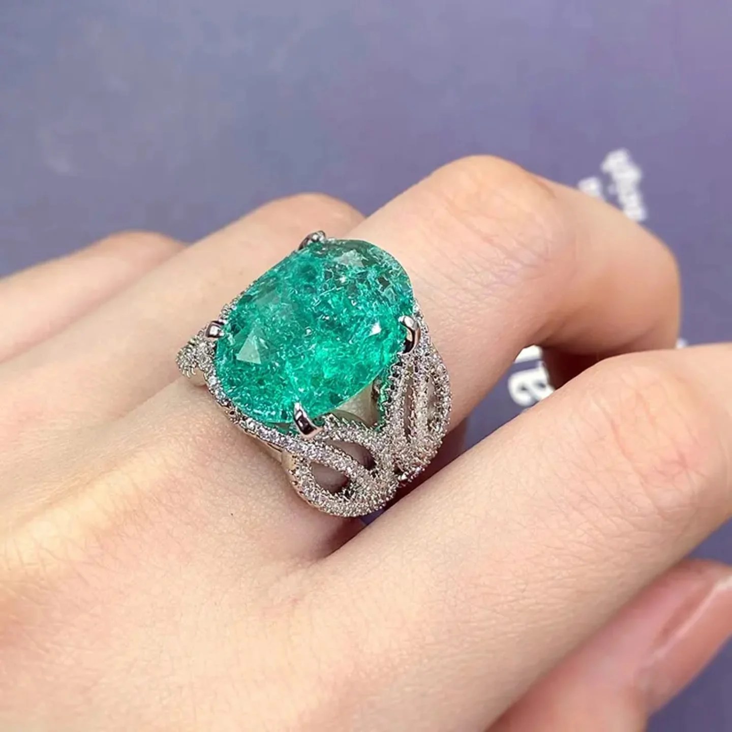 Elegant Vintage Paraiba Stone Ring
