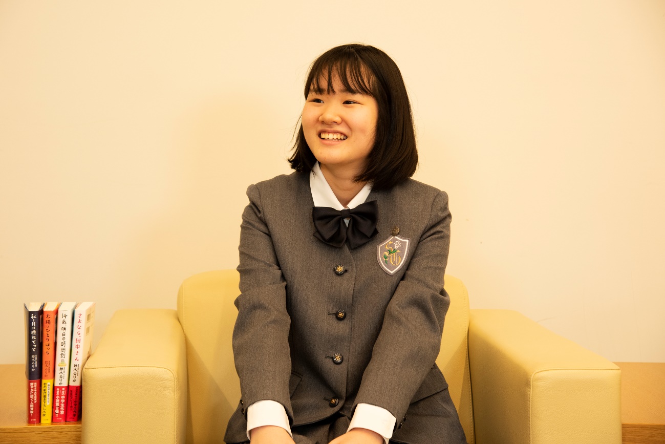 鈴木るりか、大学生になります!】初の書き下ろし長編『落花流水』が刊行! 現役受験生作家が描く、同世代主人公のリアルな孤独や希望、友情や恋――等身大の青春がここに! | 小説丸