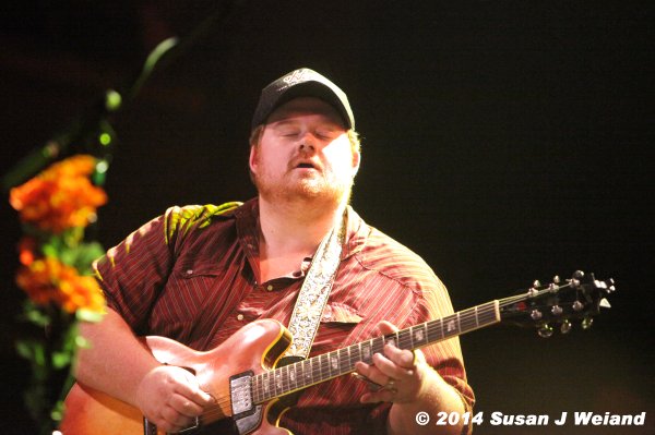 Nicki Bluhm & The Gramblers