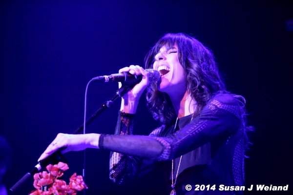 Nicki Bluhm & The Gramblers