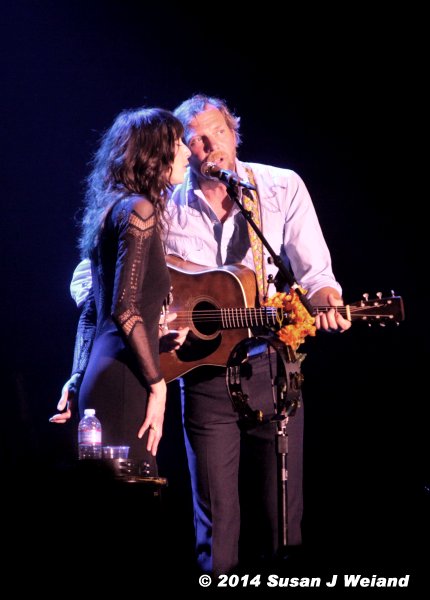 Nicki Bluhm & The Gramblers