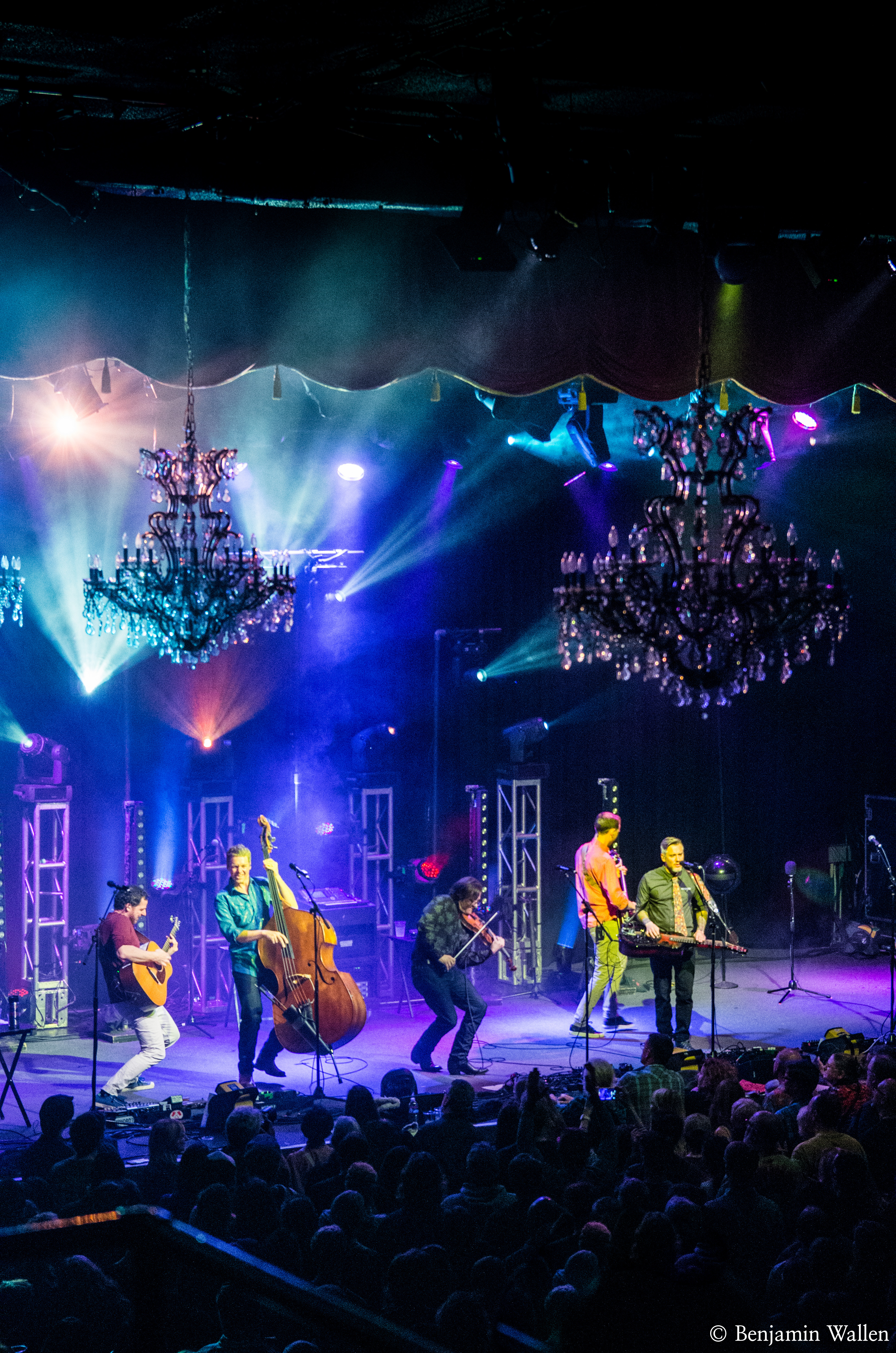 The Infamous Stringdusters