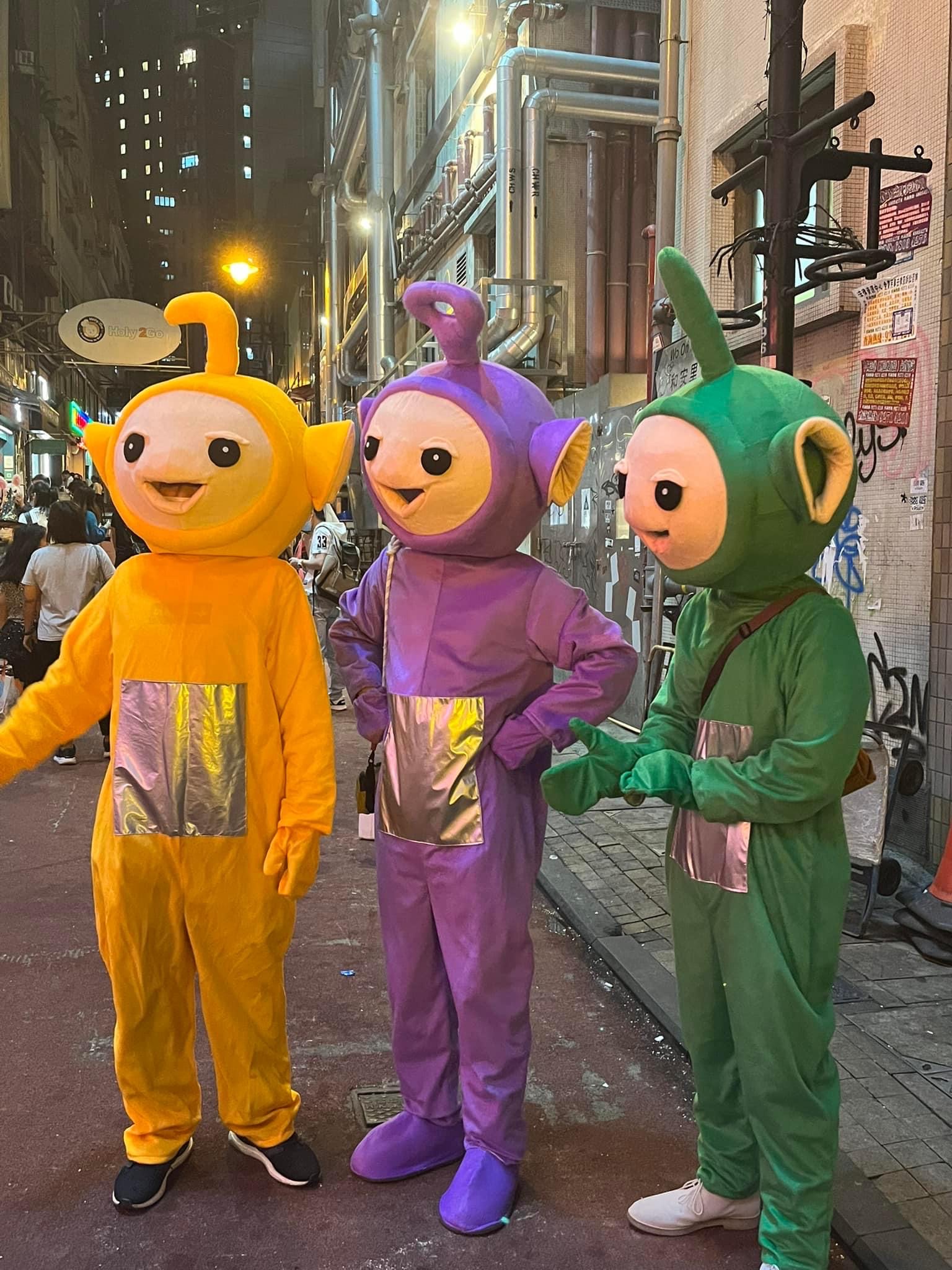 The public celebrated Halloween by dressing up as different characters.（Photo: Christina,LAI)