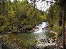 Шинокские водопады замерзают зимой и выглядят не менее впечатляюще, чем летом. Sib Gid Shinokskie Vodopady Altajskij Kraj