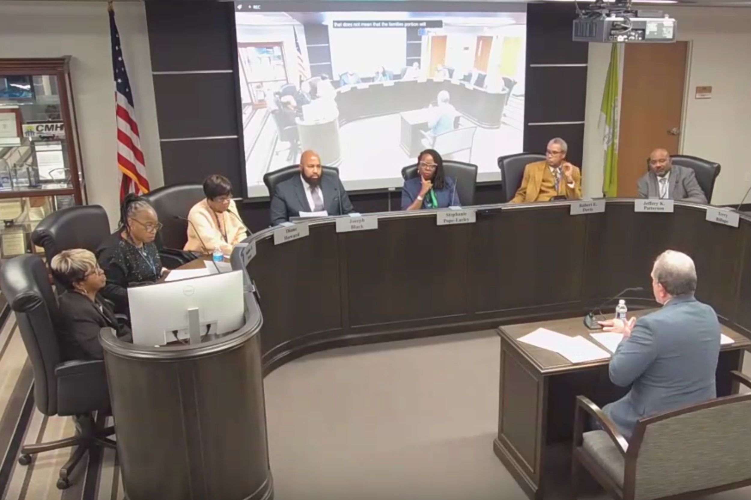 洋楽 section8 / MAKE ENDS MEET Mansfield Metro Housing: No new subsidized housing vouchers