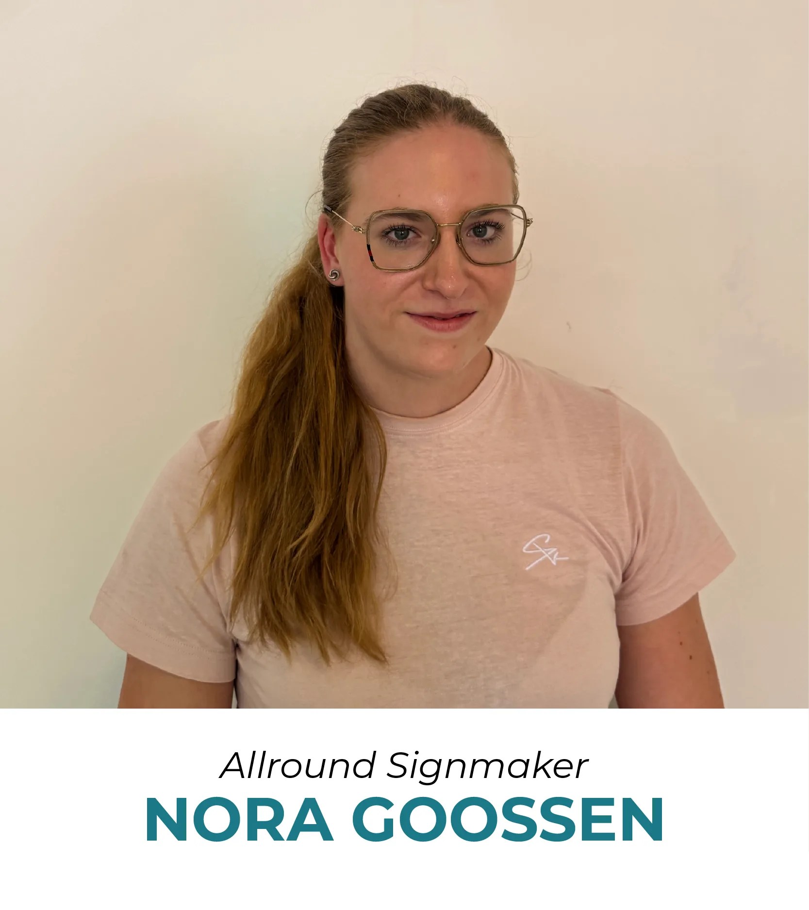 nora goossen, over signklus, wie is signklus, signklus medewerkers, signklus collega's, werken bij signklus, signbedrijf in twente, hengelo, twente, olaf buddendorf, signklus team, signklus collega's, signklus medewerkers