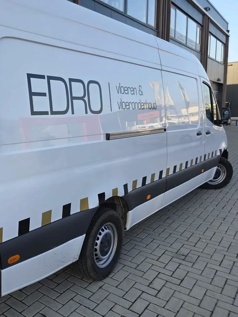 voertuigbelettering, bedrijfsreclame, bedrijfsbus reclame, bedrijfsauto reclame, bedrijfsbus wrappen, reclame op voertuig, reclame op auto, autoreclame, signklus, twente