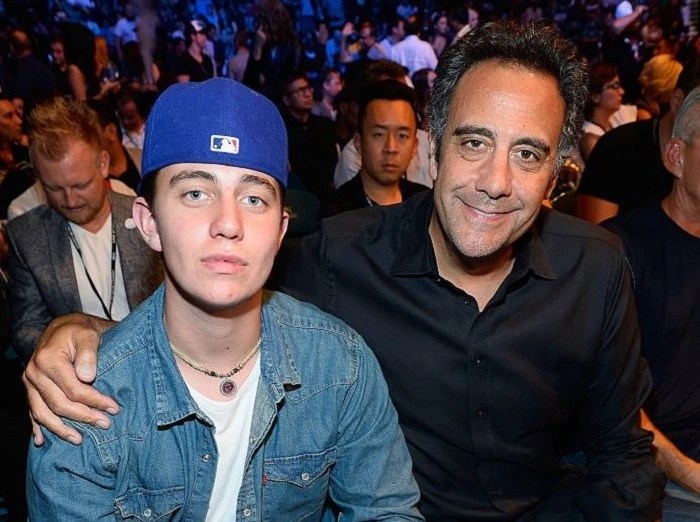 Brad garrett net worth 2023