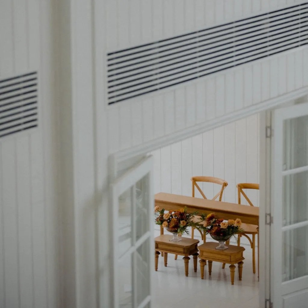 งานแต่งสไตล์ Minimal White Elegance