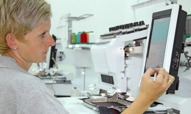 In this video, i will show you the 5 best and free digitizing embroidery applications that you can certainly use in your professional . Best Embroidery Digitizing Software Free Paid