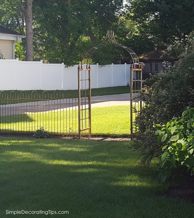 DIY Iron Fence and Arbor SIMPLE DECORATING TIPS
