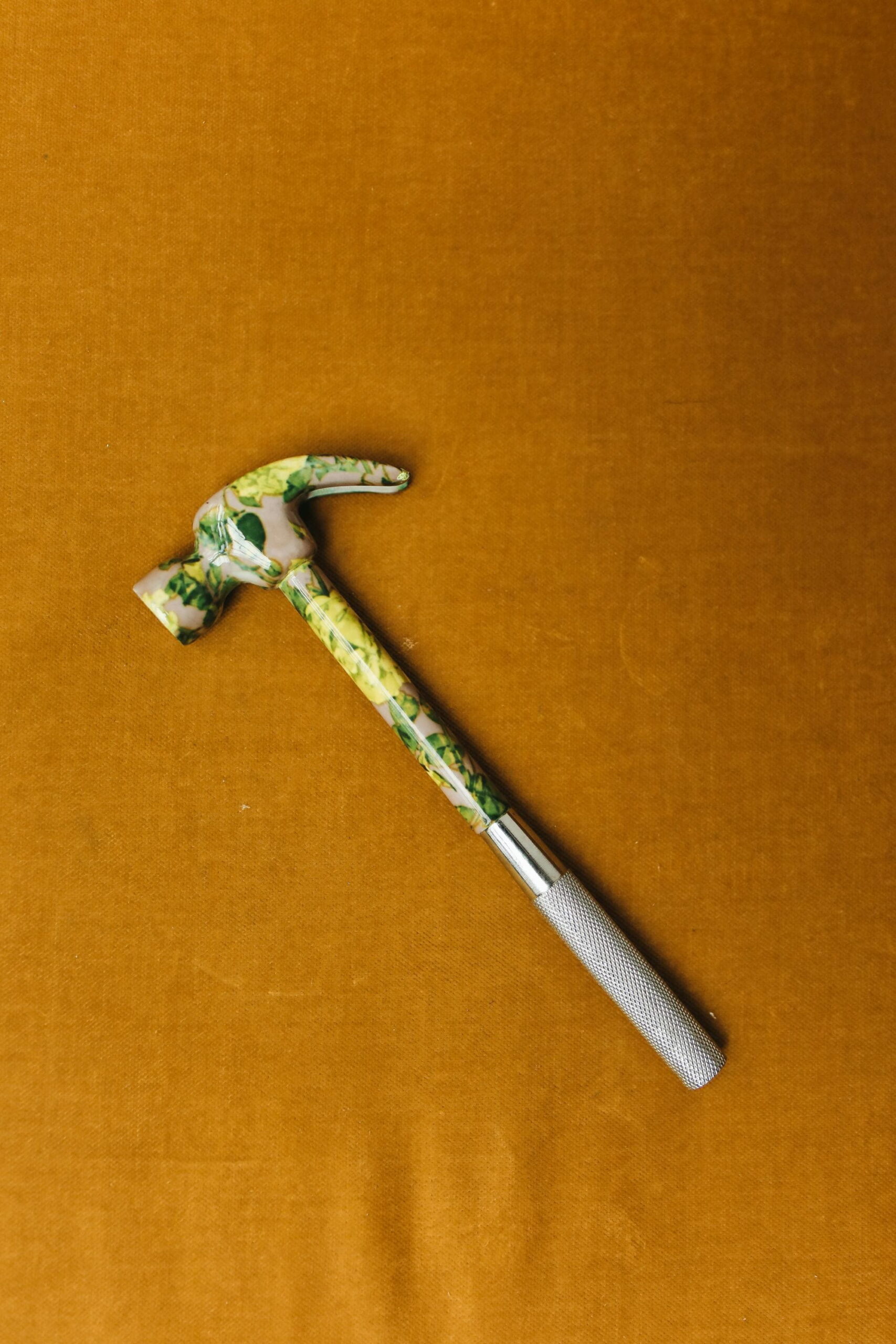Hammer for preventing render cracking in heatwaves