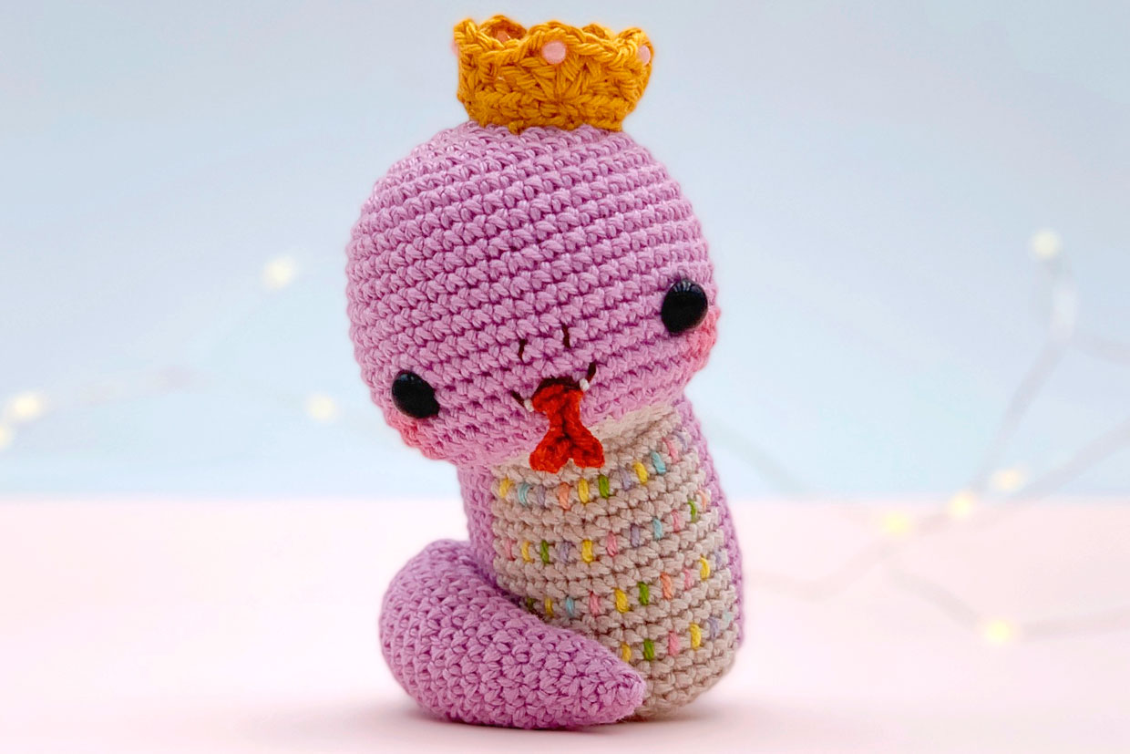 Free amigurumi snake crochet pattern