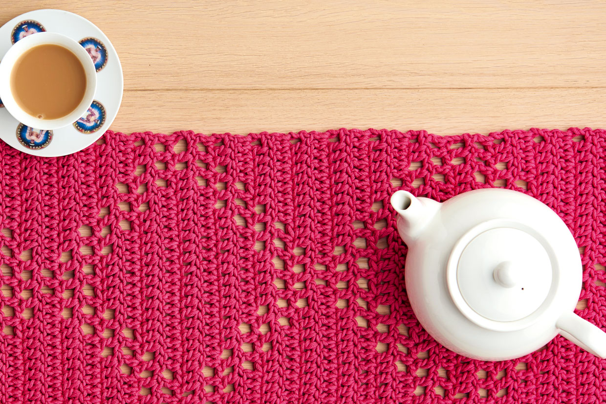 Free_crochet_table_runner_pattern