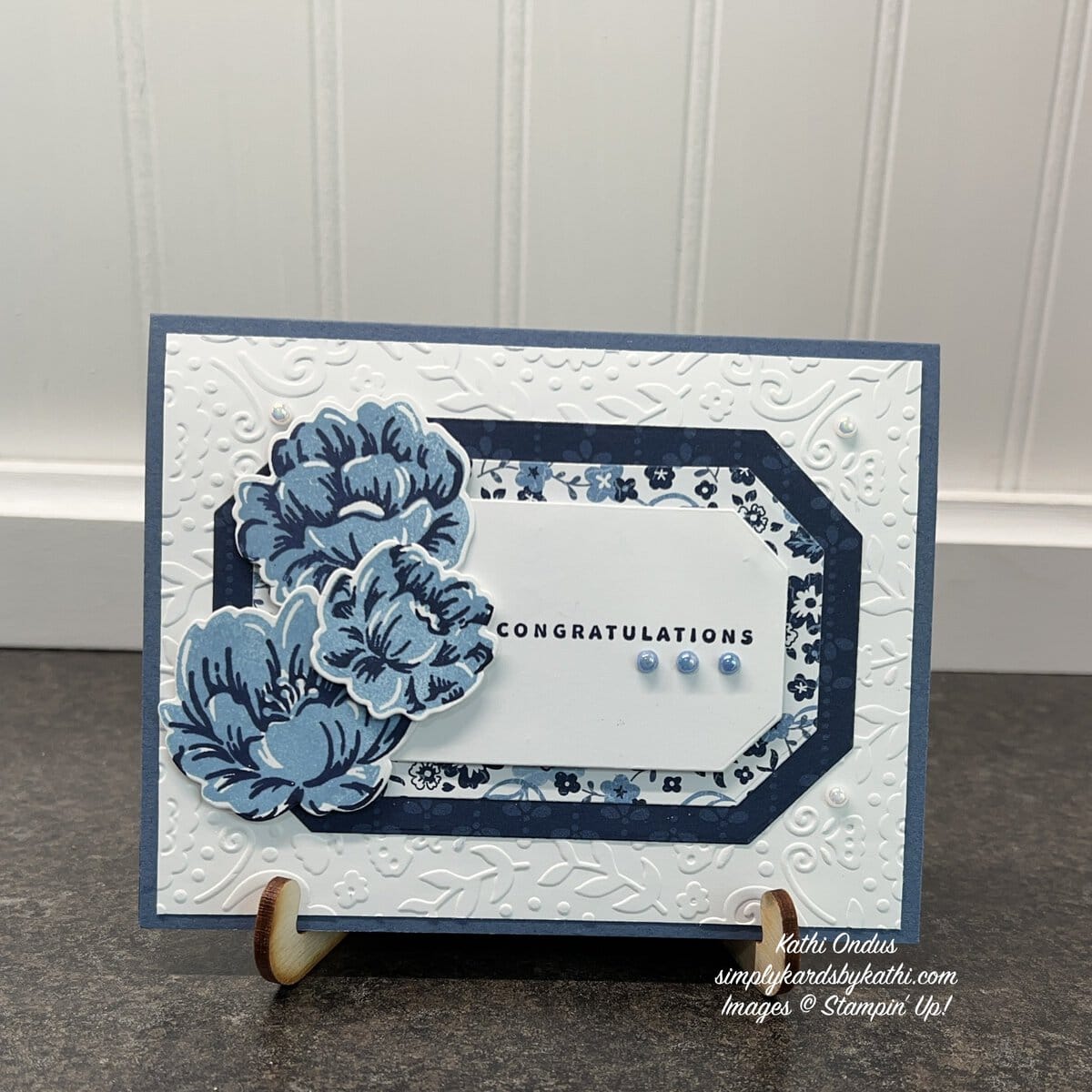 Use the Countryside Inn Suite for a Jaw-Dropping Wedding Card