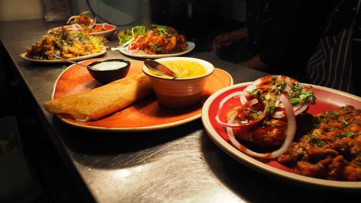 Lunch largest meal gut health