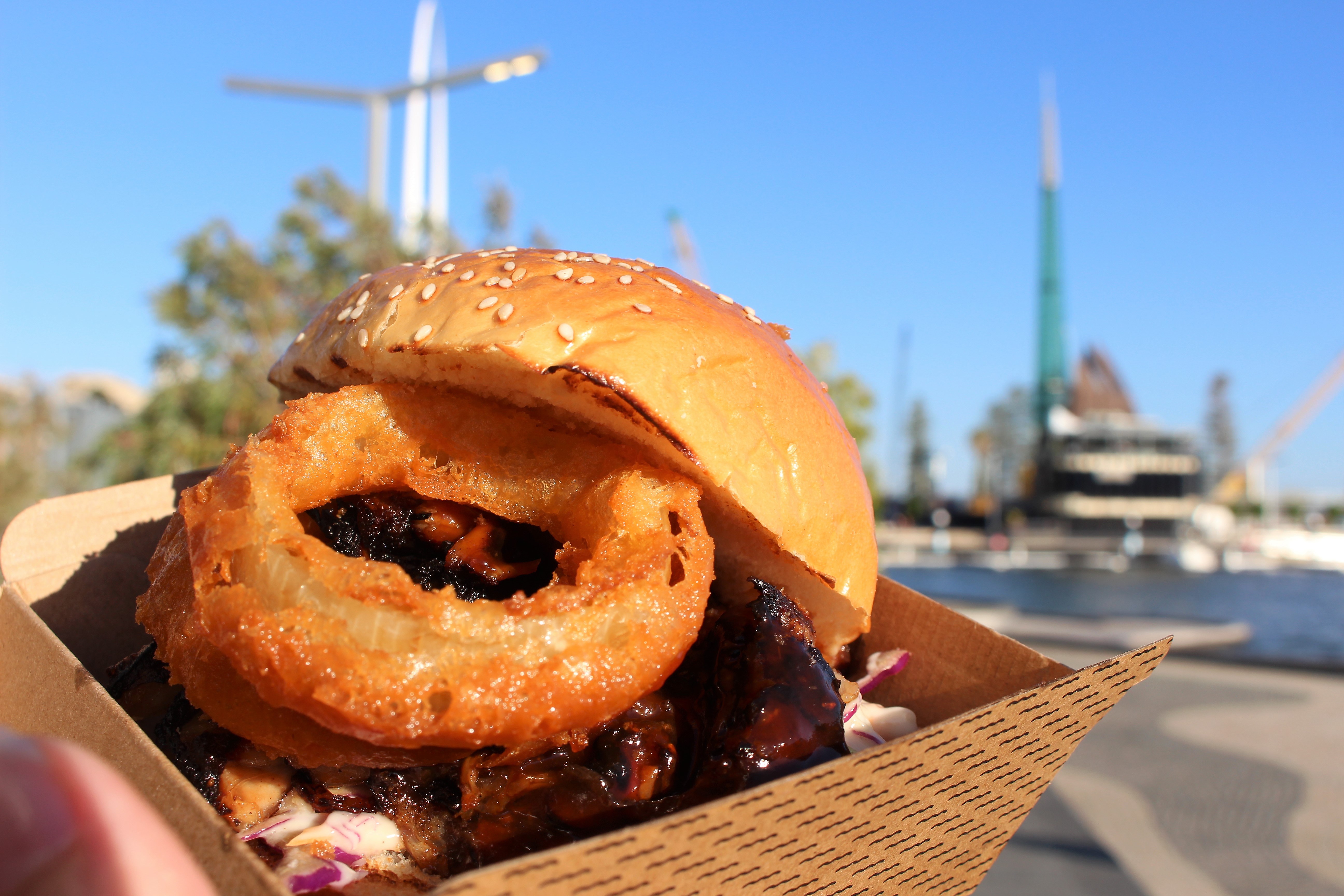 V Burger Elizabeth Quay