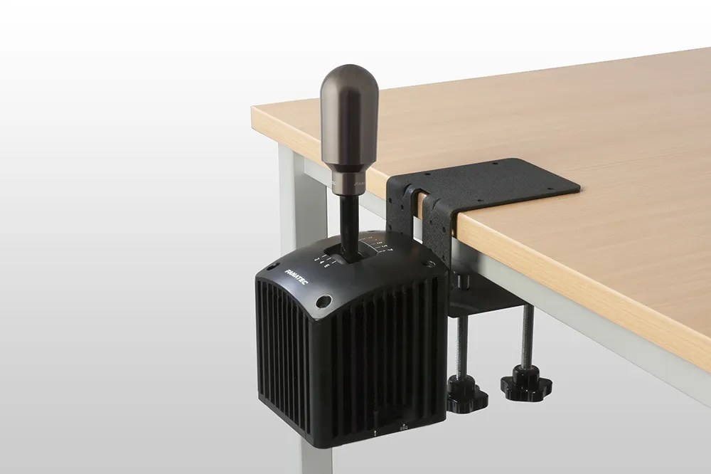 Fanatec_TableClamp_04