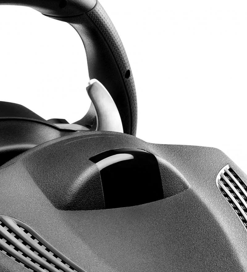 Thrustmaster_TX_Wheel_Ferrari_458_Italia_Edition_4