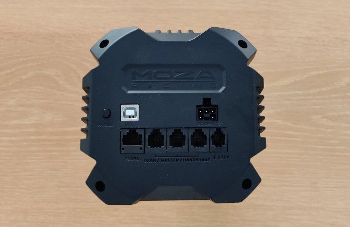 Moza Racing R5 PRO Bundle (21) Moza Racing R5 PRO Bundle (21)